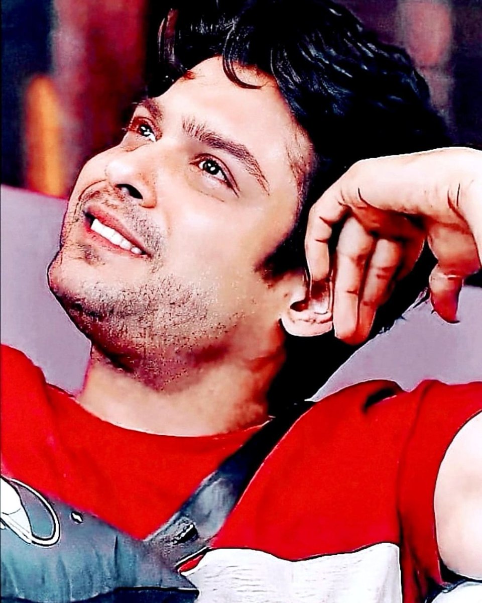 SPoonam20's tweet photo. Love you forever.. @sidharth_shukla 
❤️👑🌟🌈

SIDHARTH SHUKLA FOREVER AND EVER 

#SidharthShukla 
#SidharthShuklaLivesOn 
#SidharthShuklaForever https://t.co/oeCnhjTQA1