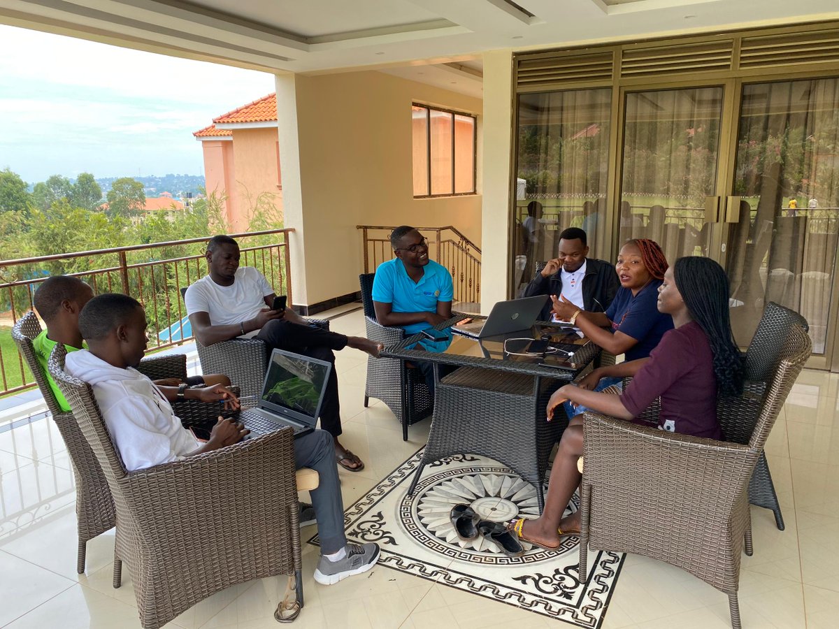 RAC_Bwebajja's tweet image. Our Projects Team met this morning for an update on ongoing and upcoming projects. We're committed to serving our communities in bigger and better ways, with a renewed focus on impact and innovation. Together, we are making a difference! #RotaractInAction #ServiceAboveSelf