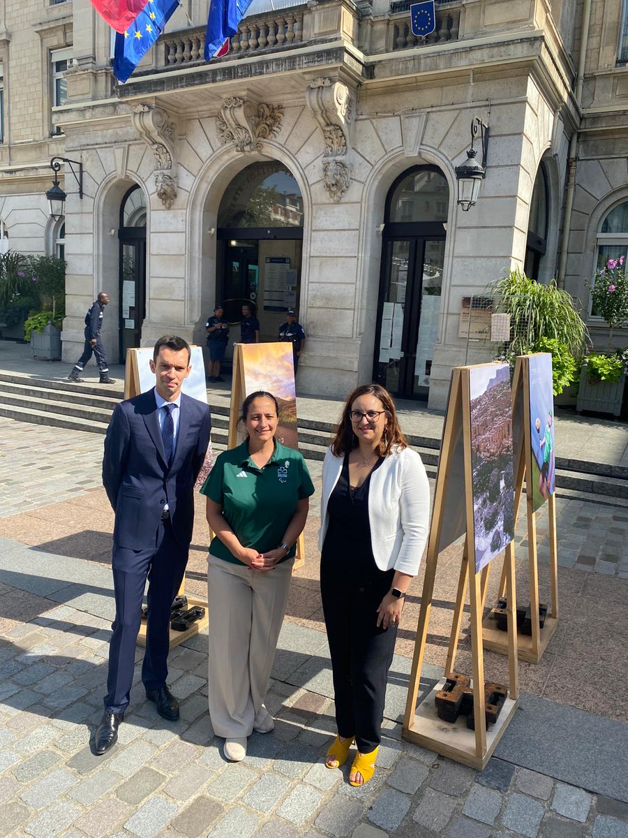 cathmartingreen's tweet image. Wonderful to visit the immersive 'Ireland at your Fingertips' exhibition in Paris, which also raises awareness about visual impairments during the Paralympics. 

ireland.ie/en/visit/irela…