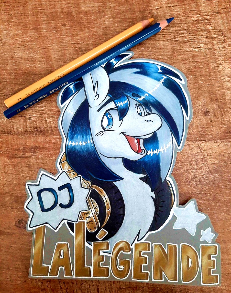 MLP badge c0mm from GalaCon for <a href="/mileniumforce/">La légende</a>!