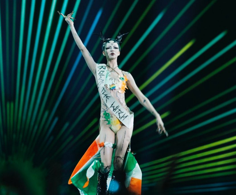 bela 💐🎈 tweet media