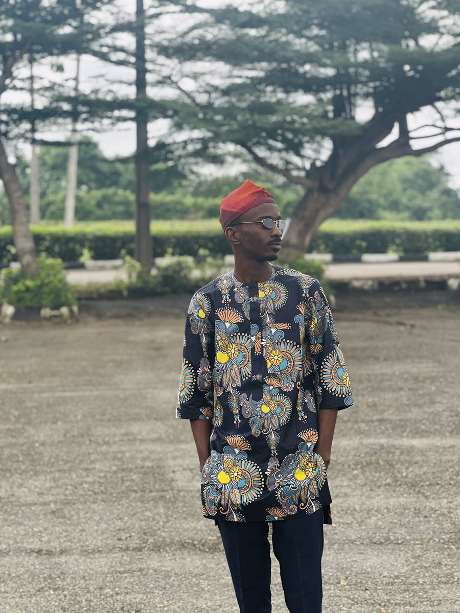 davidbisaa's tweet photo. First Sunday of September. Happy new month ✨🎈 https://t.co/PF7vqEb36M