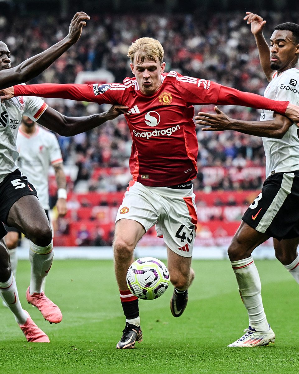 footballontnt's tweet photo. Toby Collyer in 45 minutes on his Premier League debut:

3 tackles won
3 recoveries
1 chance created
7/7 duels won
100% successful dribbles

A bright spark in a tough day for Manchester United 👏 https://t.co/FlqMXhjtxA