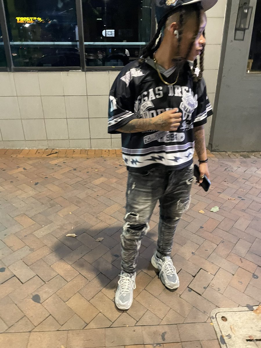 W0Wzherz's tweet image. She say she won but I’m who she wanna be #HadThat#KeepThat 💨