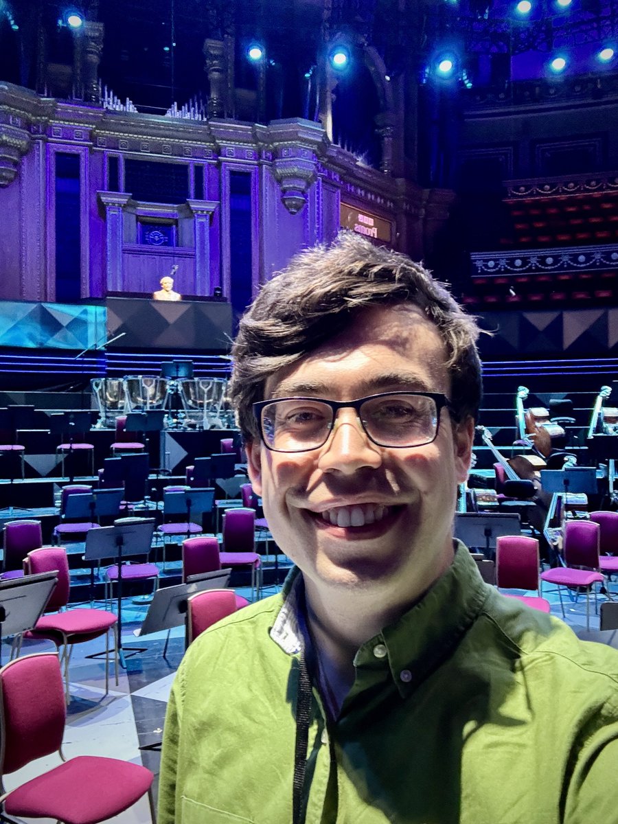 owainpark's tweet image. How many ways can you fall off the Albert Hall stage? – and other thoughts running through my head before conducting for the first time @bbcproms. Bruckner motets before Berlin Phil play his fifth symphony. Listen in from 7.30pm this evening. 📻