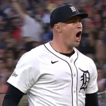 CodifyBaseball's tweet photo. Tarik Skubal leads MLB with 16 wins.
Tarik Skubal leads MLB with a 2.51 ERA.
Tarik Skubal leads MLB with 201 strikeouts.

One pitcher leading in all three categories is ridiculous. https://t.co/ZpOzww2q9B