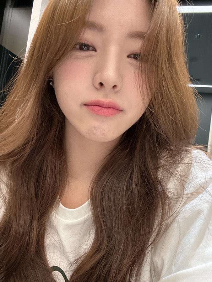 daily yuna tweet media