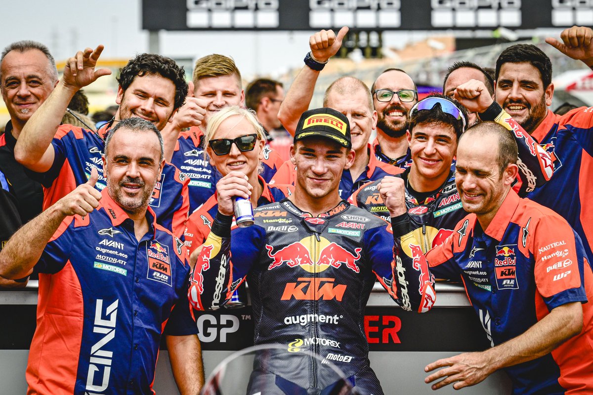 First podium of Moto2 ❤️🔥
I’m so proud to archive that sukses and more to come. Thanks all the people that trusts me since the day 1