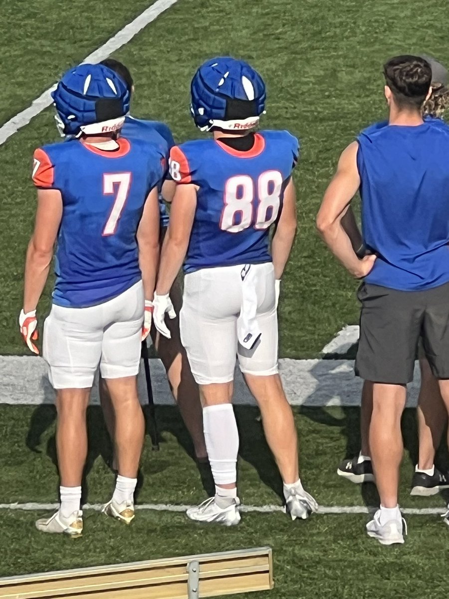 Jason_M_Gold's tweet photo. We’re wearing out a path from Fort Wayne to Platteville. It was great to see this kid in pads for the first time in almost 2 years.  His first college TD was icing on the cake! #BigSquirrel @gold_carson @Dre_Muhammad @MaxFit360pt @4VertAcademy https://t.co/Q8mTDu3DR3