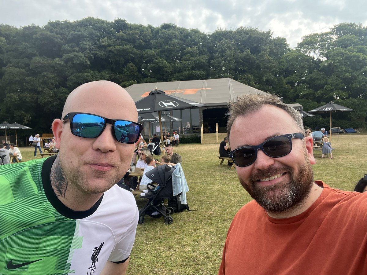 Never seen the BF looking so happy. We went to the Farmers Dog today. He was in his element and he got to have a quick chat with <a href="/JeremyClarkson/">Jeremy Clarkson</a> despite me tell him not to interrupt him as he was eating.