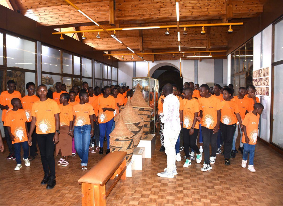 📸Umunsi wa 2; 
Umwiherero w' abana  utegura Inama nkuru y' igihugu y' abana. Ni inama  igiye kuba ku inshuro ya 17, kuri iyi nshuru igiye kubera muri Kaminuza nkuru y' u Rwanda ishami rya Huye <a href="/HuyeDistrict/">Huye District</a>

#EjoNiNjye
#ChildSummit