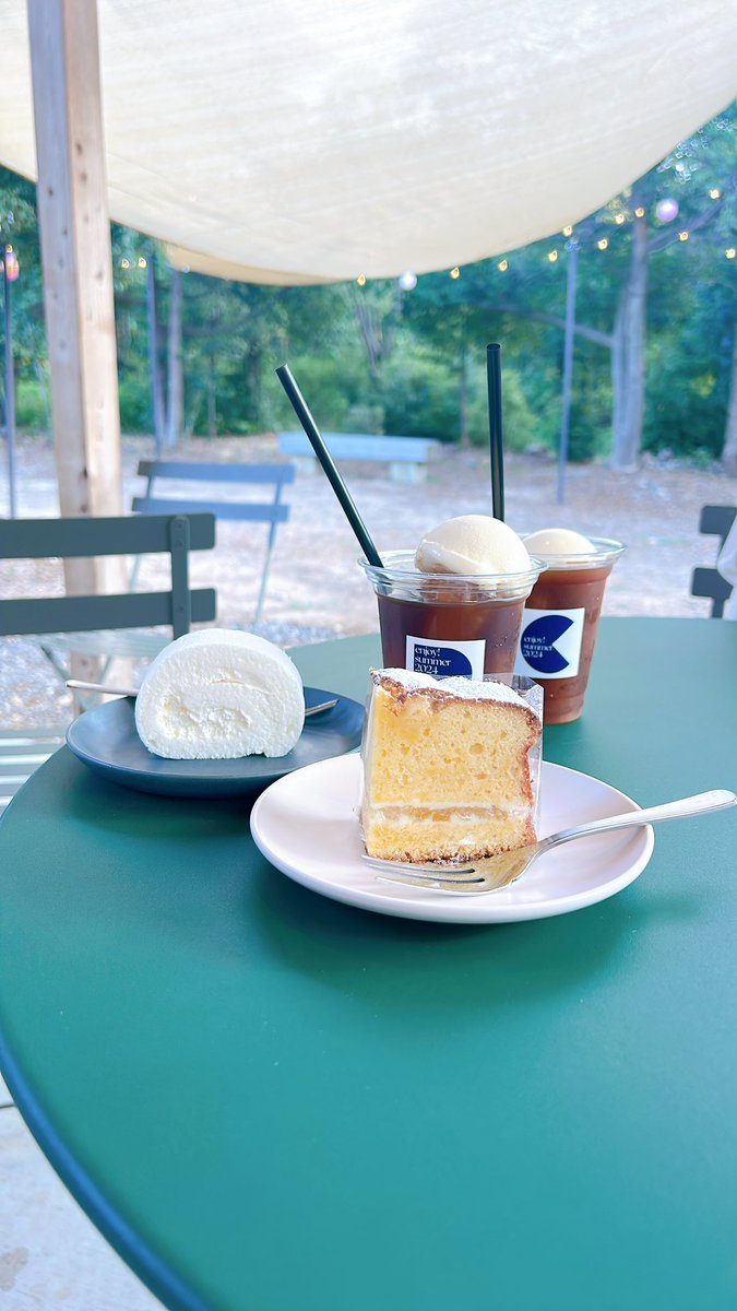 shigachaaan's tweet photo. どどどどんっっ！
美味しいもの巡りは楽しい☕️🍑- ̗̀ 🎂  ̖́- https://t.co/nqvBDLH2j0