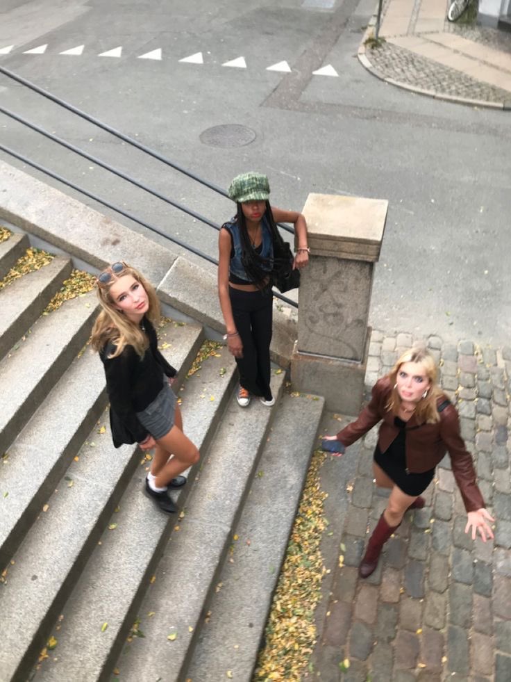 𝙡𝙮𝙣𝙣 tweet media