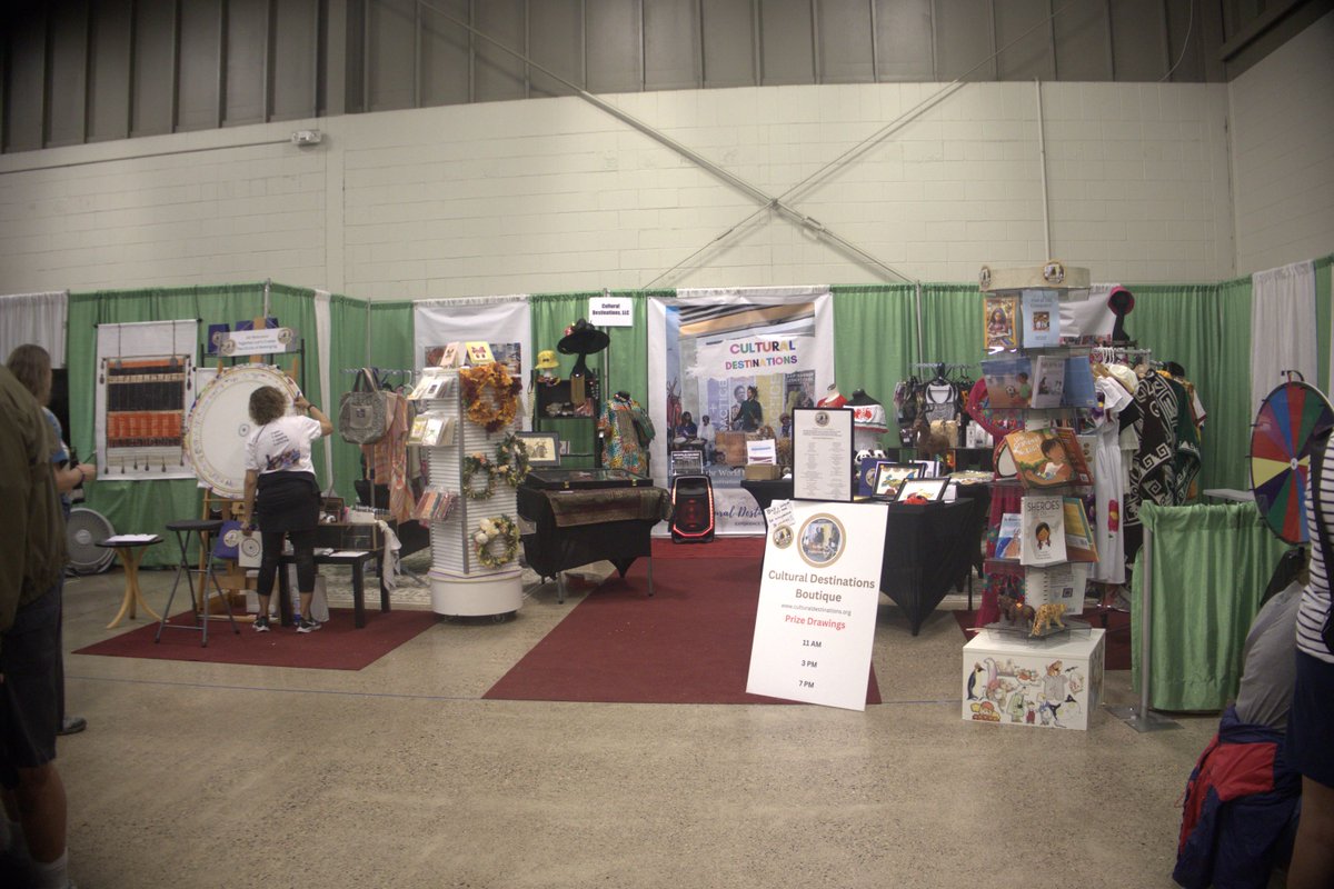 EnjoyCultures's tweet photo. Last 2 days to experience Cultural Destinations-  Culture is Cool Fashion Show (5 pm), gifts from 30+ cultures and the mural where 1000+ said #IBelongHere Education building, #mnstatefair  #CultureisCool #ShareaGift  @enjoyculture @brucecorrie https://t.co/AcSnh1vlSR