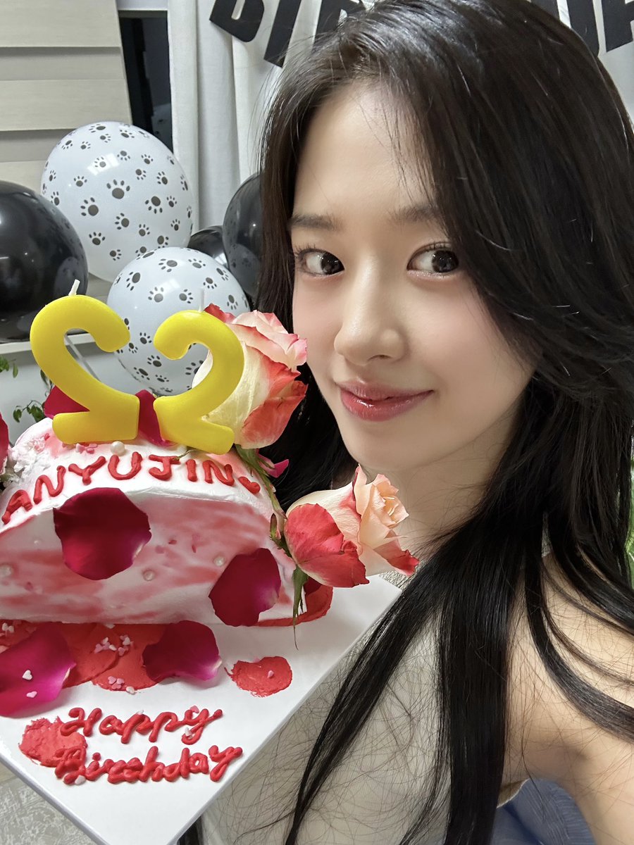 IVE OFFICIAL tweet media