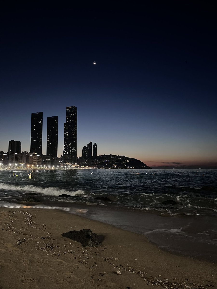 whwehla2's tweet image. 부산 갔다옴
