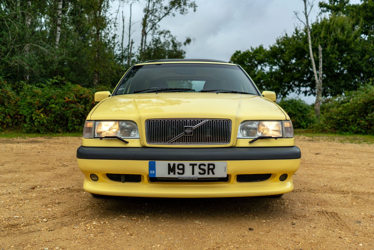 SGMWupdates's tweet photo. During our recent Heritage Day, the Volvo 850 T-5R was one of the most popular cars of the day. Originally registered in 1995, this Cream Yellow example is part of @VolvoCarUK heritage fleet and has covered less than 100k miles since new. 

📸 : @LicensetoQuill https://t.co/jqcEce7SwV