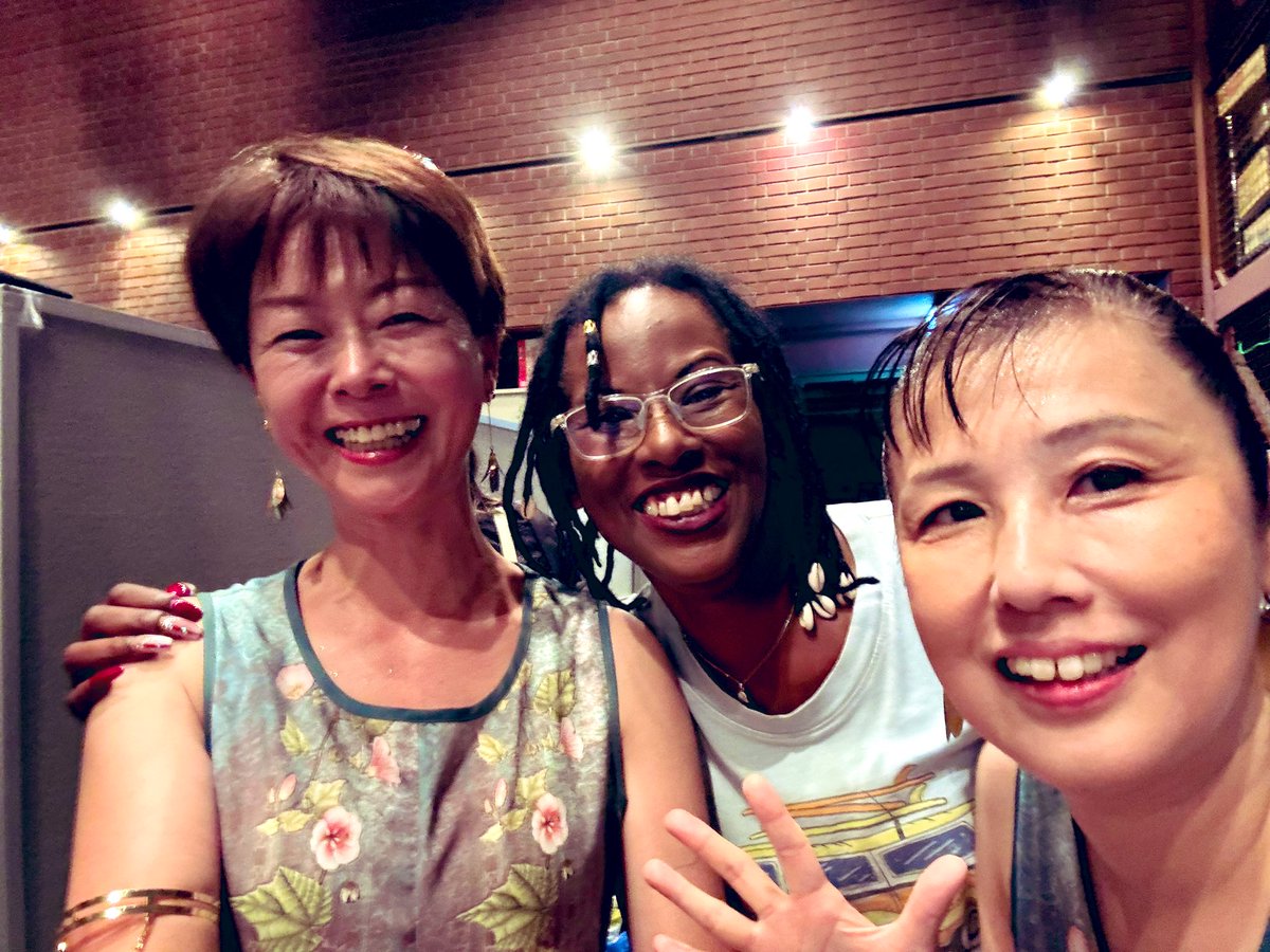 無事、今年のRWF Dance Live Showが終了しました✨️
主催する「Ricky with FSP」の10周年の今年は、過去最多の参加人数😳
私たちのナンバーも、20人越えの大所帯での参加でした😆
それはそれは興奮に満ち溢れた、素晴らしいイベントでした😆
また来年も、出演出来ますように🙏