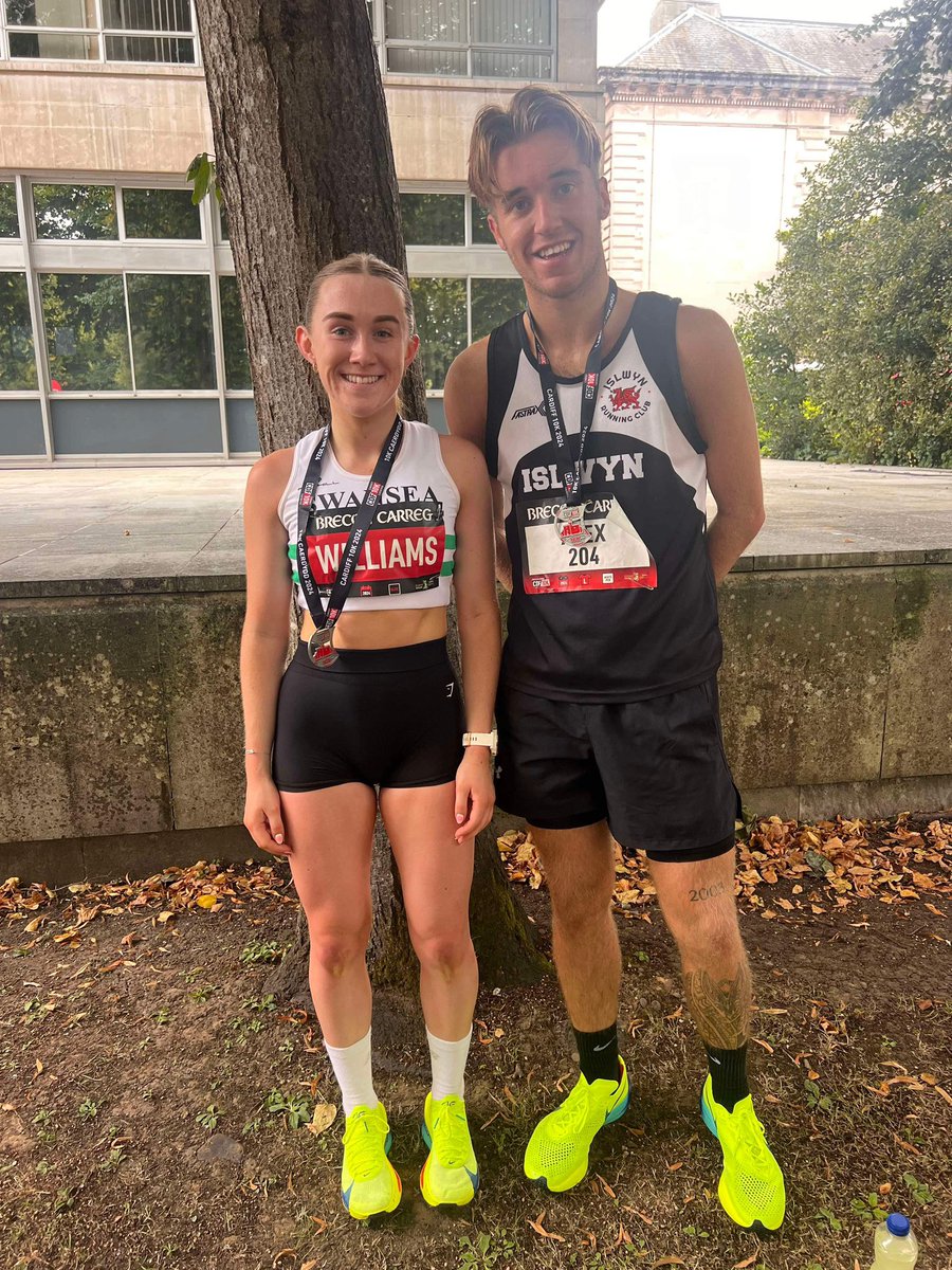 KateLine6's tweet image. Fantastic running this morning @linealex3 in today’s @Cardiff10K 👏👏👏 #70th