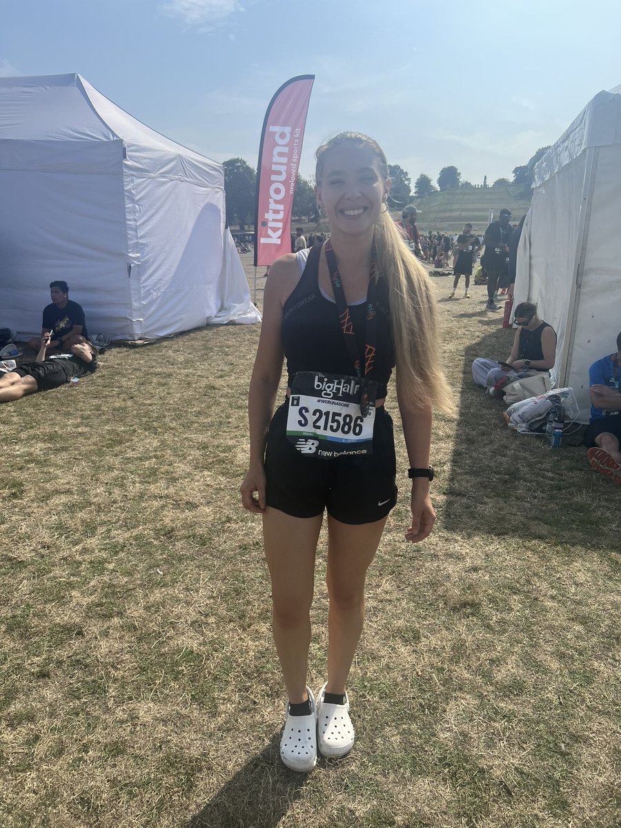 lauren moore tweet media