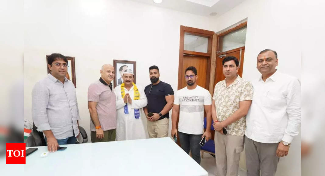 OrbView's tweet image. Aam Aadmi Party cries councillor &apos;kidnapped&apos;; BJP rubbishes claim dlvr.it/TCfXvv