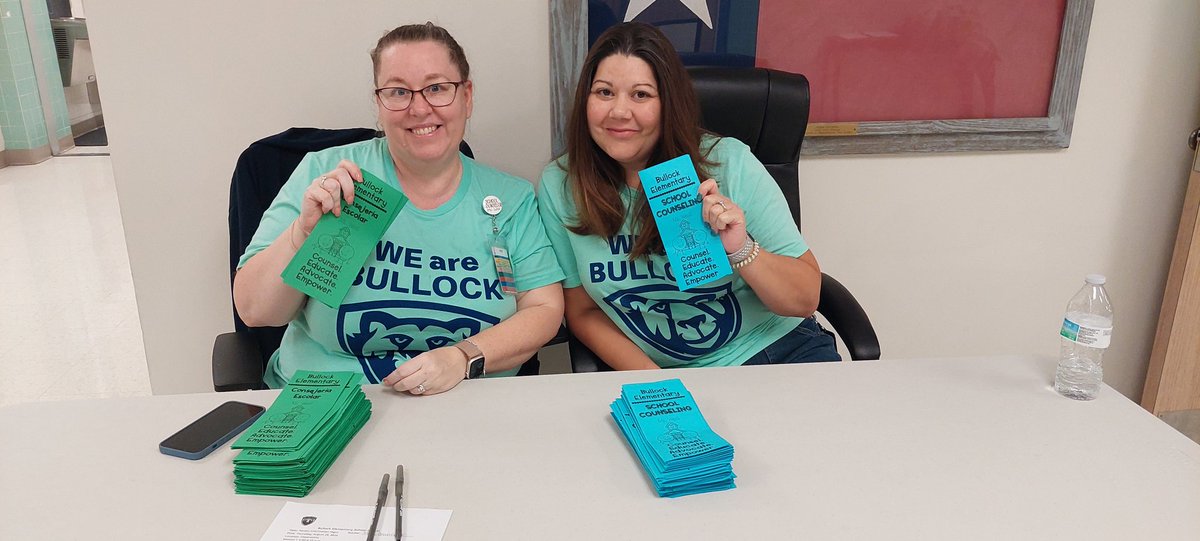 We had some very excited students, parents and staff  <a href="/Bullock_Bears/">Bullock Elementary</a>  <a href="/klmarsh2/">Kim Marsh</a> <a href="/TrichellBrian/">Brian Trichell</a>  <a href="/lilyca24/">Dr. Lily Dominguez</a>  <a href="/sherese_nix/">Sherese Nix</a>  #Meettheteacher