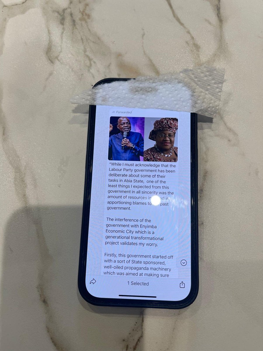 NOIweala's tweet image. FAKE!! I have taken screenshots of a fake article purported to be written by me about Abia State and its Gov HE Alex Otti that tries to fraudulently build on my recent speech on a Social Contract for Nigeria. Political hacks beware of using me for propaganda. I shall take action!