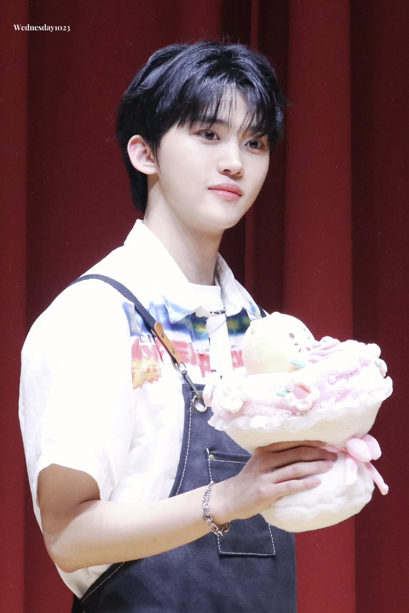 240901

#도현 #DOHYUN 
#루네이트 #LUN8