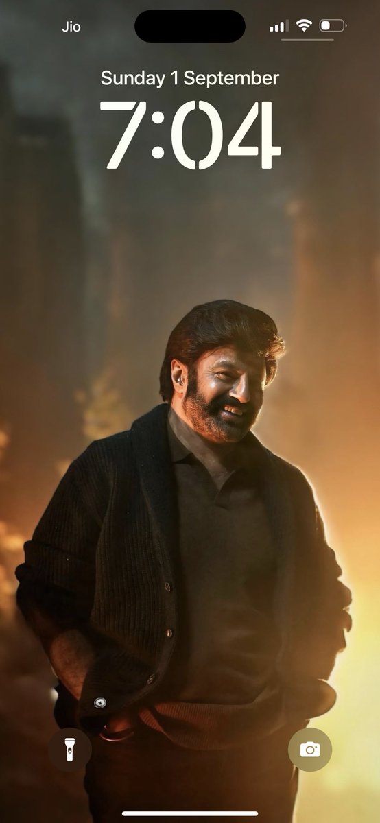 omkar1518's tweet photo. Set Lock Screen 😎🥳🥳🥳
#50YearsOfLegendNBKInTFI https://t.co/0a2K2HWou1