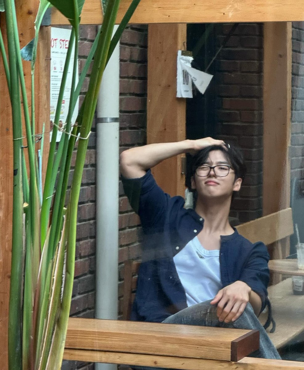 Hongseokkie saw Pentagon 🐥🌌 tweet media