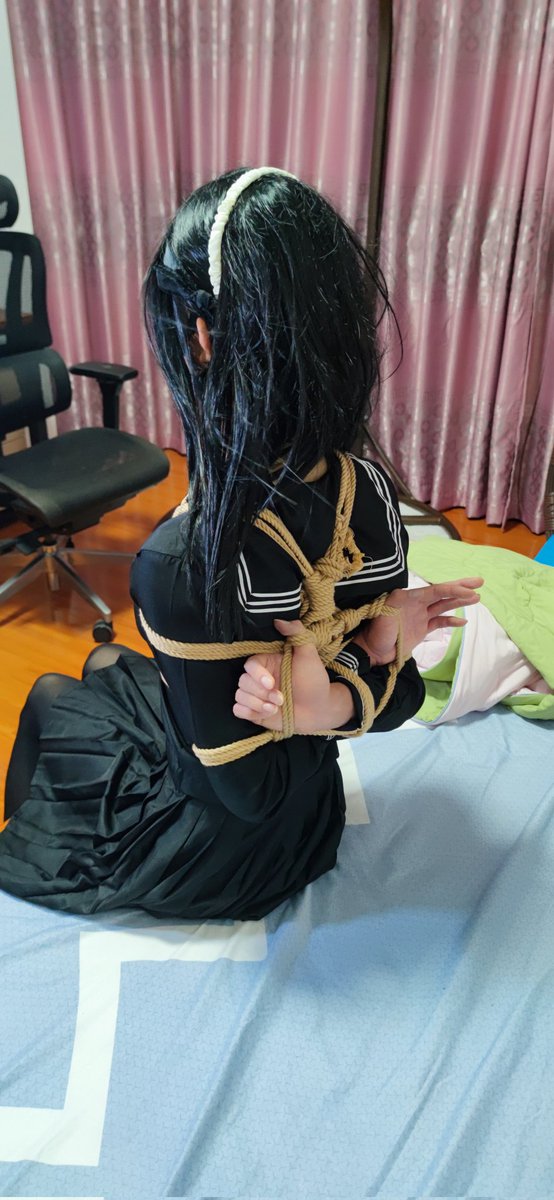 推倒小男梁   #小男梁     #捆绑      #绳缚

被缚@hywi18062 

场地<a href="/asaaki_ovo/">浅秋秋秋</a>