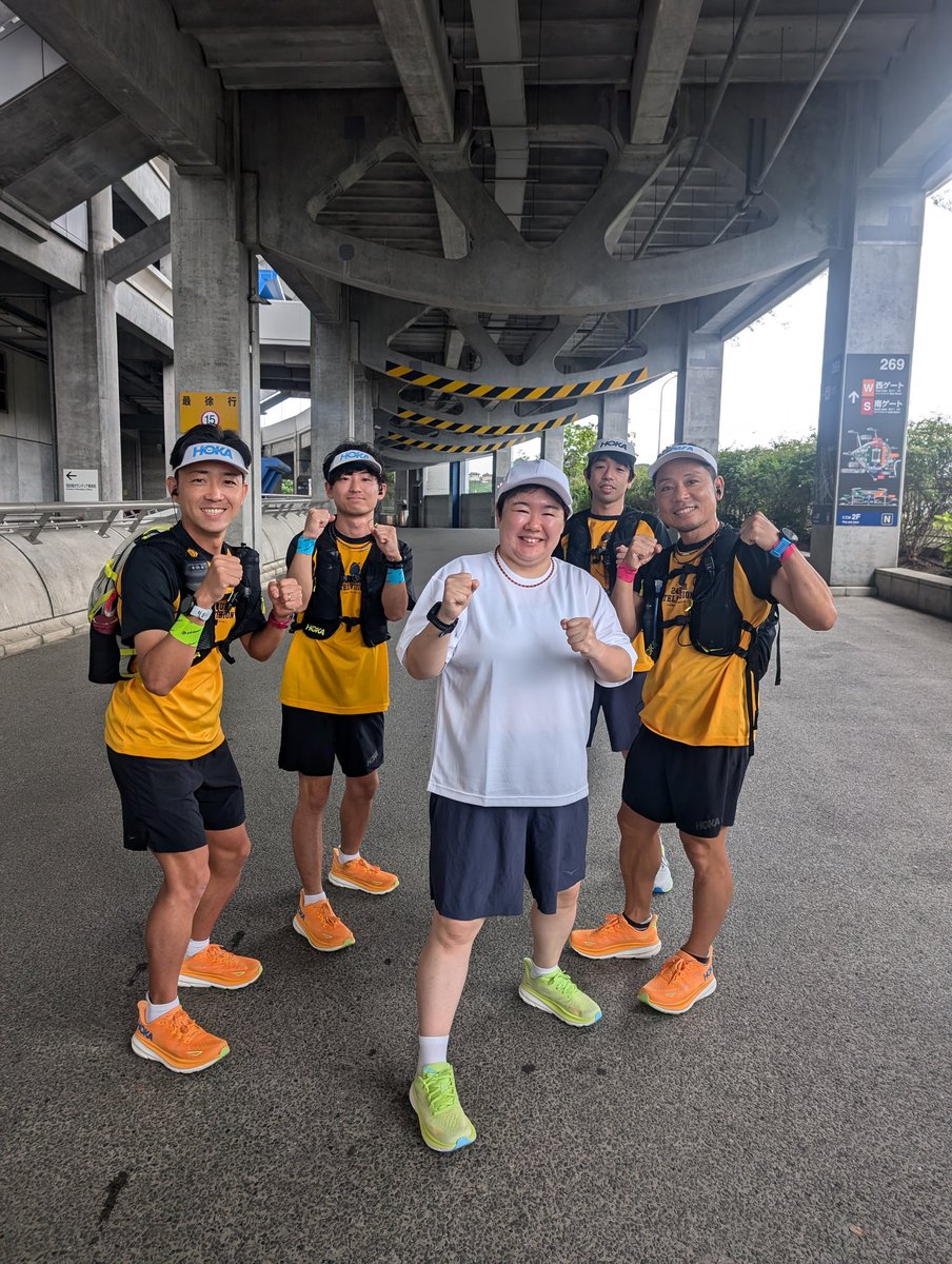 やす子 tweet media