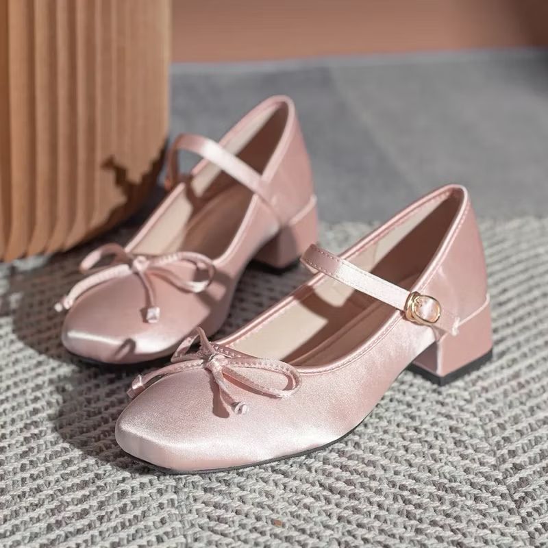 myteafav's tweet photo. Cek SHIREN style sepatu heels 3 cm sepatu wanita shoes dengan harga Rp57.999. Dapatkan di Shopee sekarang! https://t.co/Ax8B9Xqw0y https://t.co/ja1L7ituZK