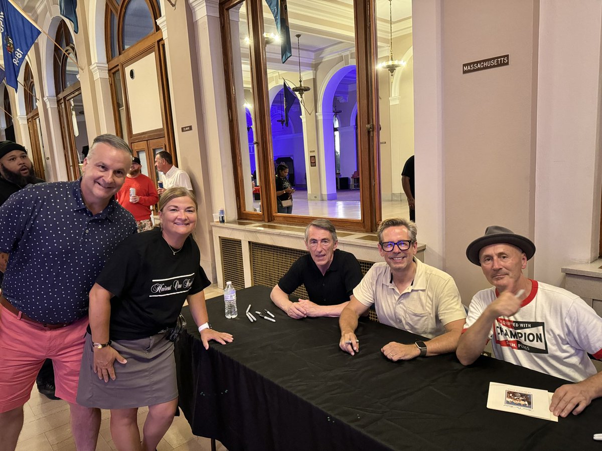 dgravytrain's tweet photo. FANTASTIC DAY meeting Haircut 100 who graciously sat and met their many fans. Never thought I’d get to see them play much less meet them. THANK YOU for all the music and an amazing performance. Please come back to CLE. https://t.co/onYISZSq4W