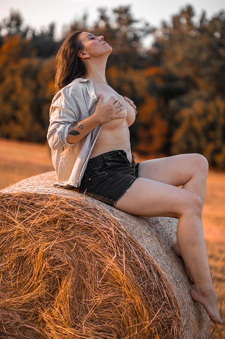 My work as a photographer with a gorgeous friend...  #nude #nudephotography #nudism #female #busty #tattooed<a href="/tag/model"class="tags"><span>#model</span></a><a href="/tag/girl"class="tags"><span>#girl</span></a><a href="/tag/woman"class="tags"><span>#woman</span></a><a href="/tag/nude"class="tags"><span>#nude</span></a><a href="/tag/tattooed"class="tags"><span>#tattooed</span></a><a href="/tag/female"class="tags"><span>#female</span></a><a href="/tag/nudephotography"class="tags"><span>#nudephotography</span></a>
