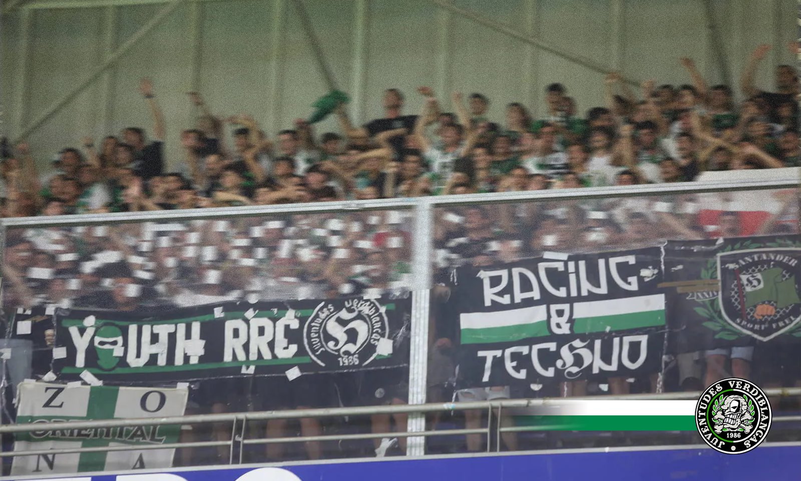 Calle ℌ Grada on X: "Juventudes Verdiblancas on tour Oviedo. Real Oviedo - Real Racing Club 30/08/24. Primer desplazamiento de JJVV de la temporada. https://t.co/ezXn6K82ZQ" / X