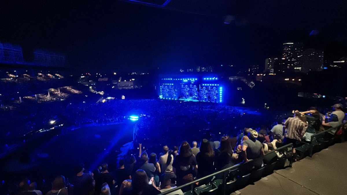 neiljmccarthy's tweet photo. Wrigley Night 2 . 31st Aug 2024 https://t.co/hkRATMH26l