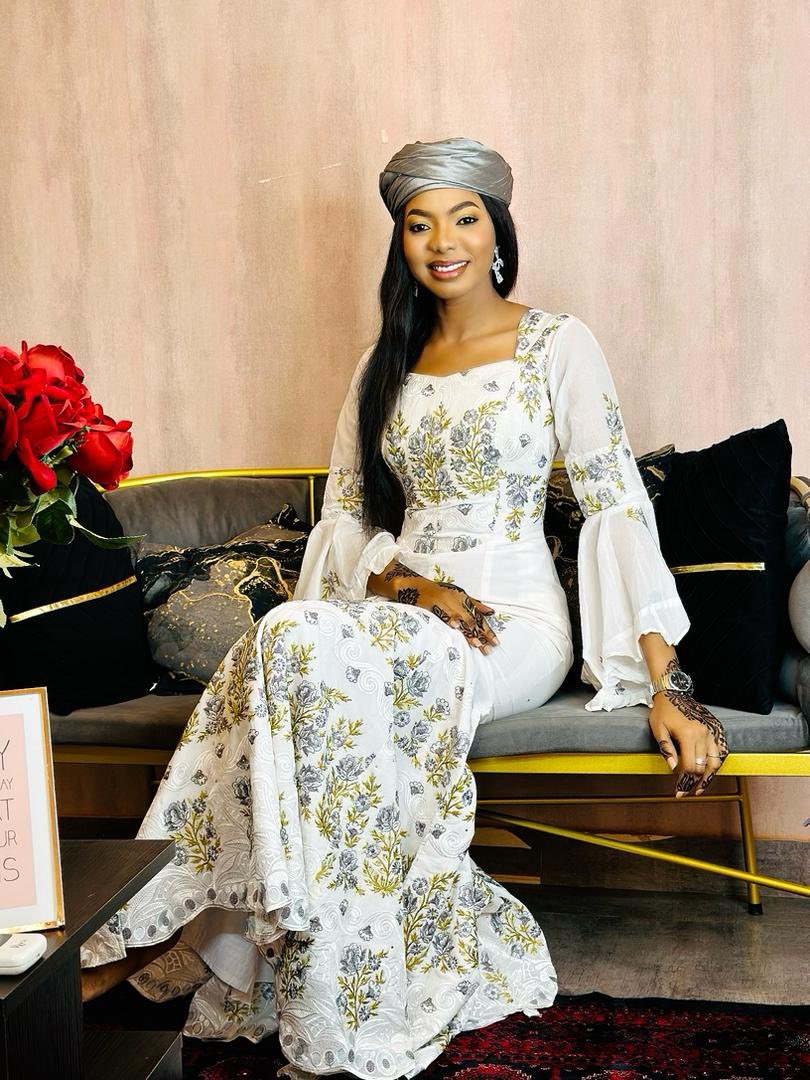 Retrouvaille après une longue absence ☺️
Hi people