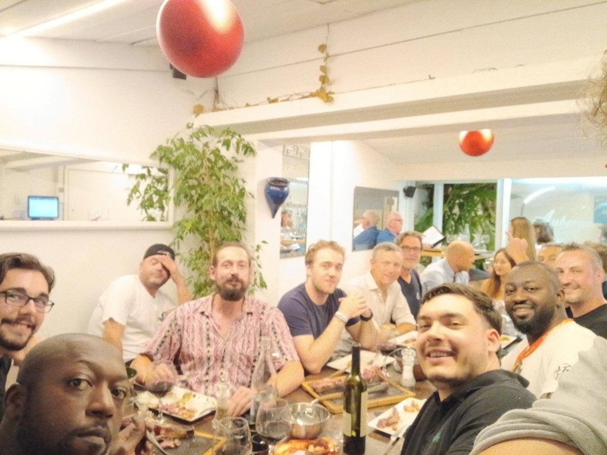 LovelaceNet's tweet photo. Événement incontournable et rencontres passionnantes !
@SurfinBitcoin @l3ndsx @SebGouspillou @IssabreKeou  @gaz_gano @nicolasvradis @VeigaManagement @koffy_finance https://t.co/j5hLbBSPVV