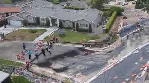 herrmanndigital's tweet image. So an entire neighborhood about 15 min from me is literally falling slowly into the ocean as I write this. Today the electrical company turns off the power. The gas company did a month ago. It’s done. 

Over 130 multi million dollar homes. Nobody will get reimbursed. Most are…