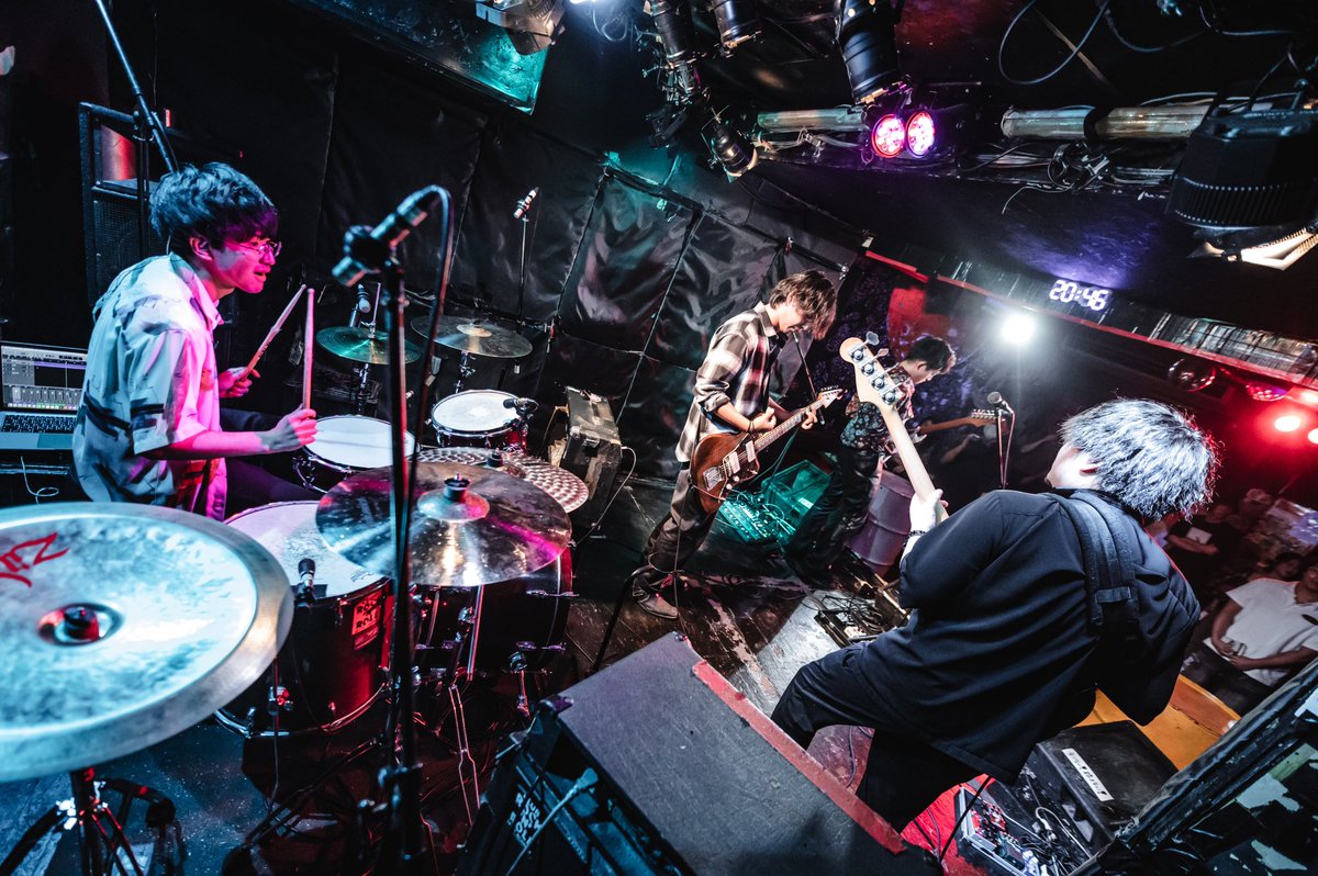 GEREN_official's tweet photo. 取り急ぎ本日ROCK'N'ROLL
ありがとうございました！また会いましょう

1. EMA
2. Tokyo addiction
3. JACKER
4. 煙草
5. ZERO
📸@tomlivephoto https://t.co/QM2qxYbv0X