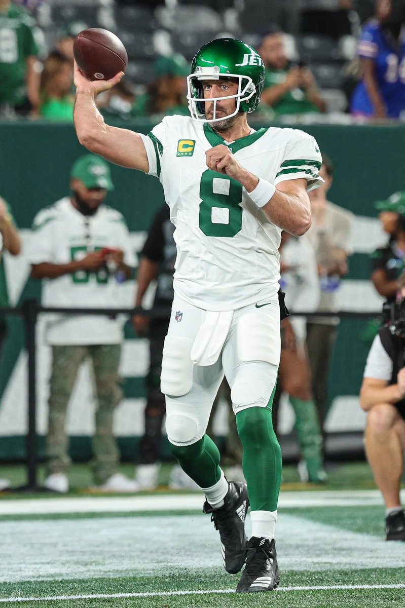 #NFL Win Totals: AFC East 📈

Latest pod now available 🎙️

🎸Pre-pod #Oasis chat 🎤
🟢A Rod back for #NYJets 
🦬Josh Allen to carry #Bills 
🐬How will Tua perform after new contract? 
🔵#Pats without Bellichick 

#NFLTwitter #nflbets #dolphins #NFL2024 
👇
throwitinrotationpod.podbean.com/e/nfl-win-tota…