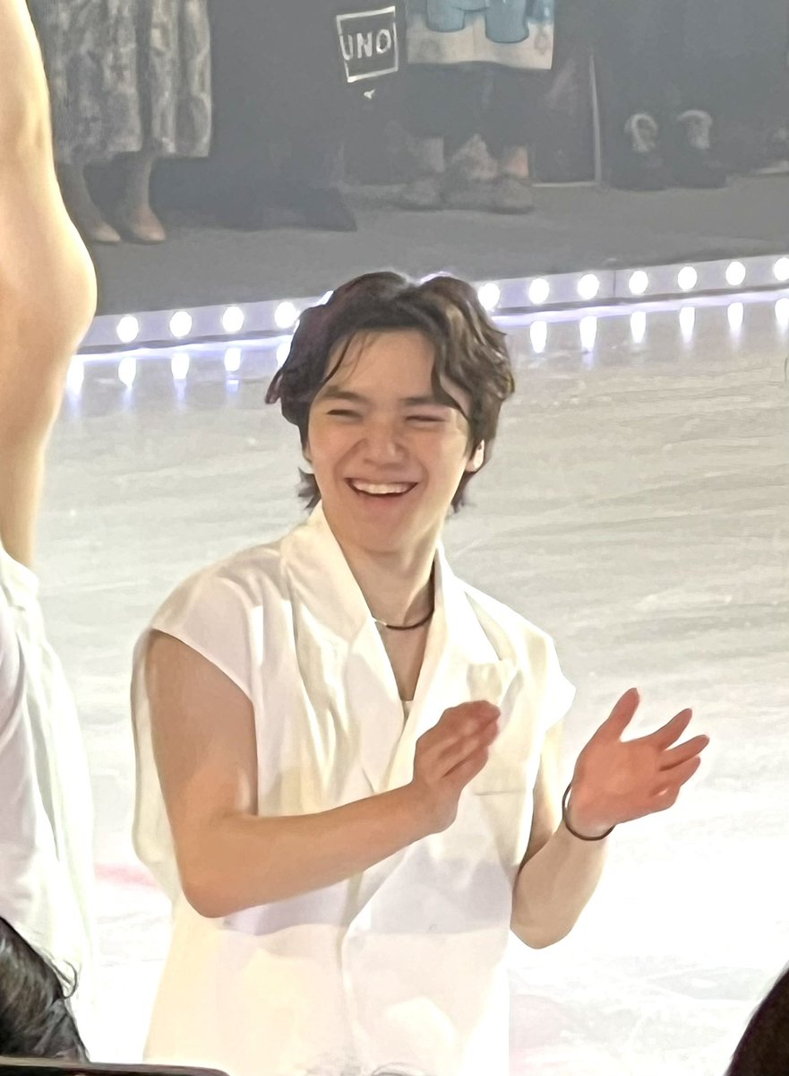 riko28924203's tweet image. ケンジ先生を見て爆笑する昌磨くん😆😆😆