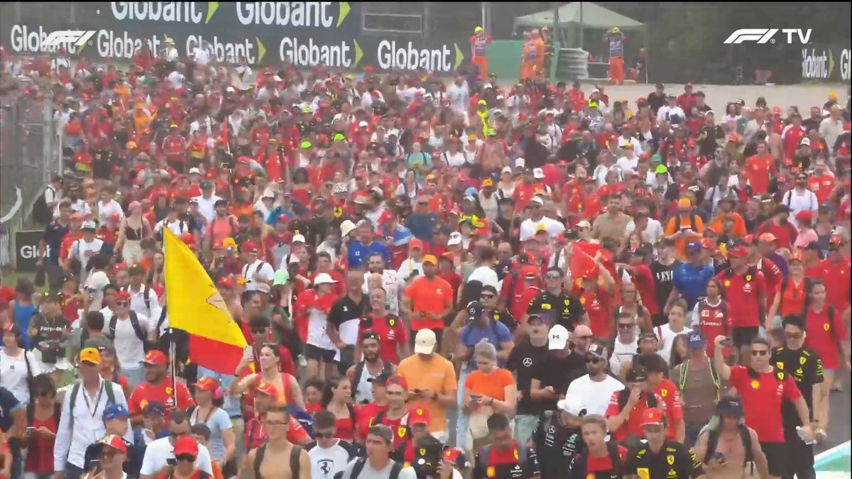 FanaticsFerrari's tweet photo. No one like the tifosi. https://t.co/rSa4ySybhD