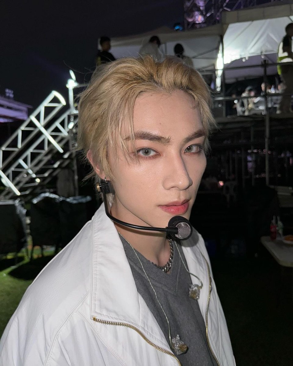 Our promotion for 'Give Me That' is nearing its end, but our love for each other continues to grow stronger. Will you be patient and wait just a little bit longer?