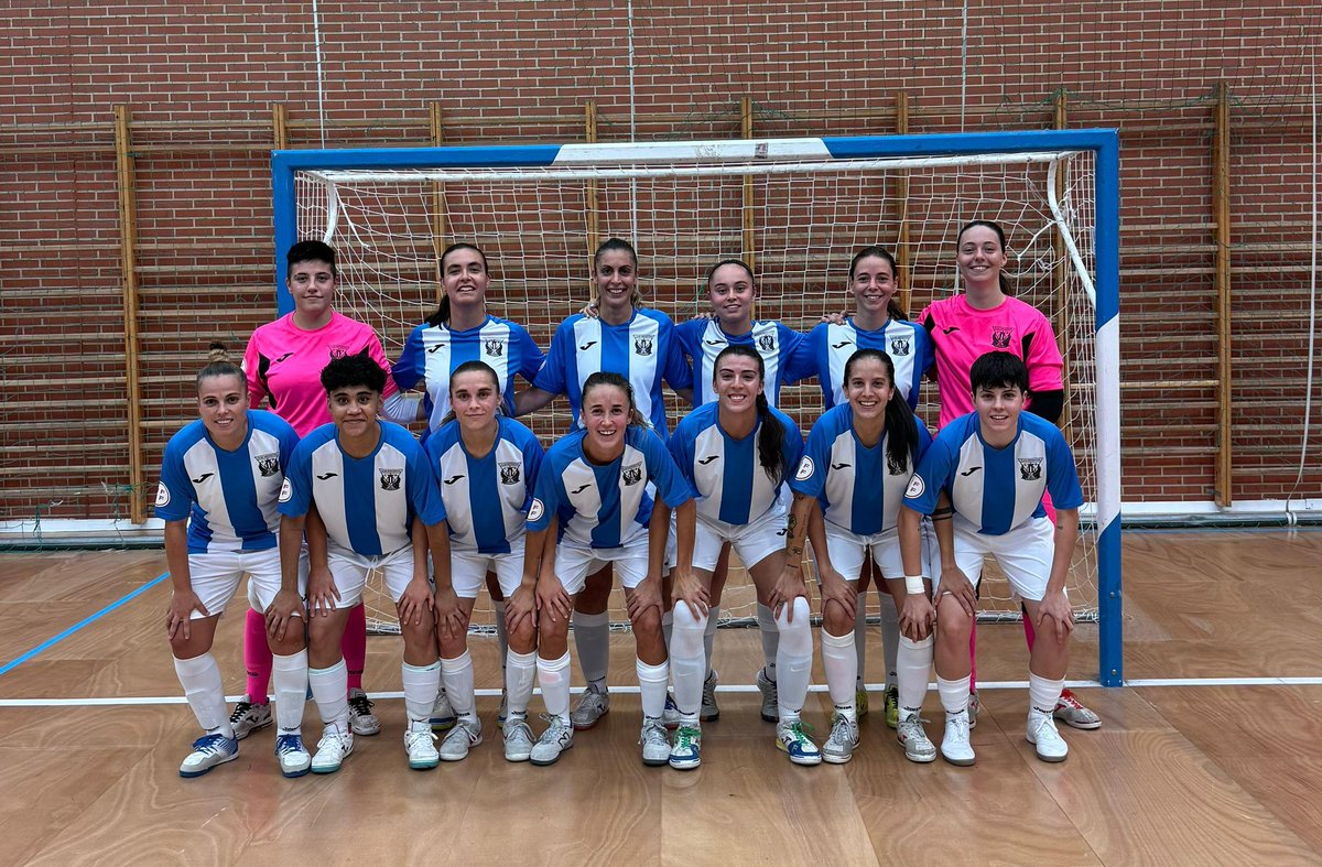 CDLeganesFS_Fem's tweet photo. RESULTADOS | 2RFEF

✔️ ¡Victoria 4-2 en los cuartos de final de la Copa @RFFM_oficial ante @cdrivasfutsalfe!

👏🏽 Partidazo ante un rival que nunca lo pone fácil y que nos exigió táctica y físicamente. 

🚀 ¡Estamos en semis!

Alba M.⚽️⚽️
Pelocho⚽️
Guti⚽️
#CreerParaCrecer🔵⚪️ https://t.co/k2NZQ8l0sw