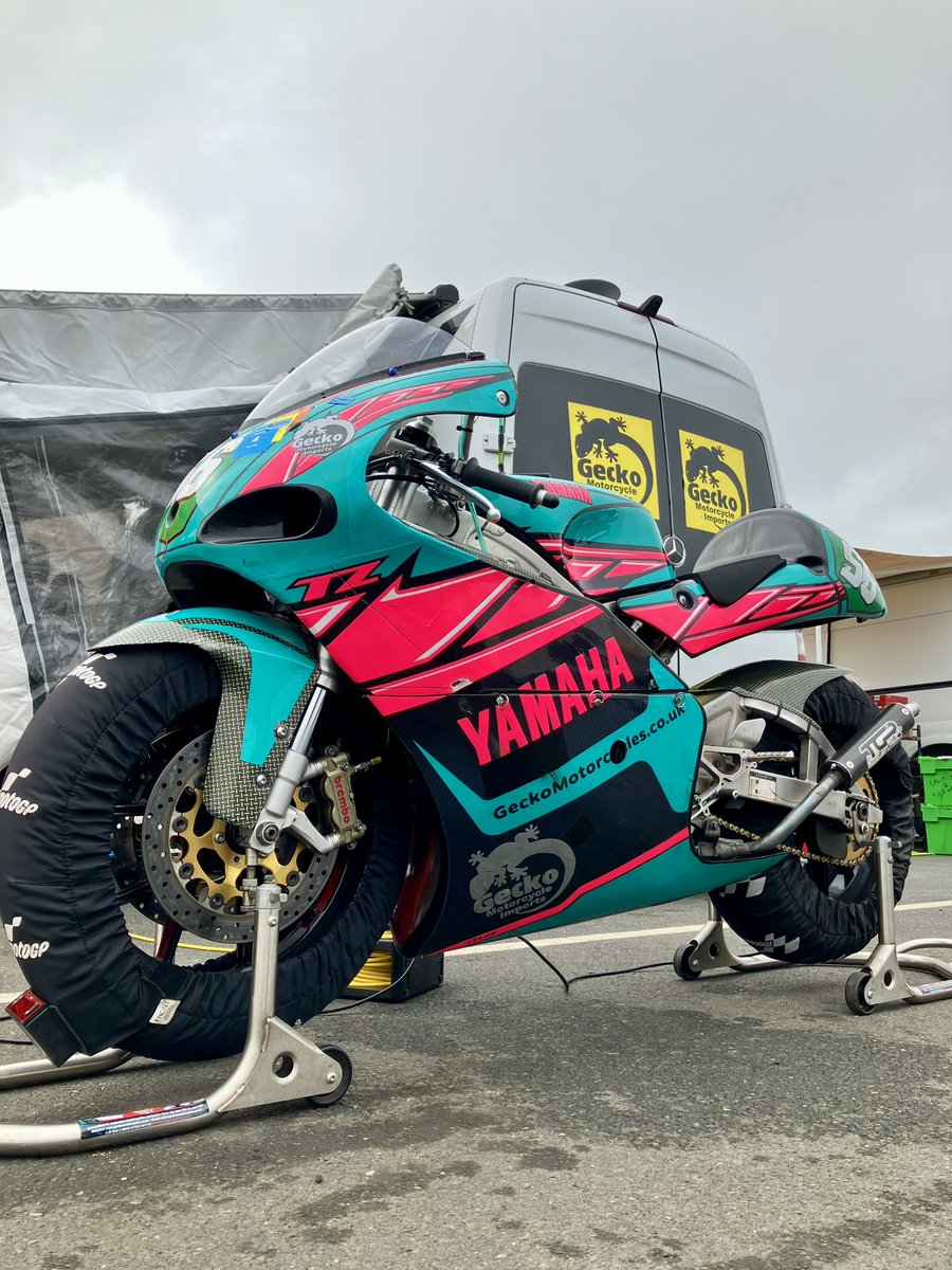 Popped to Donington to gawp at tasty tackle, at the NG Road Racing Championships meet. Sun’s just come out too…