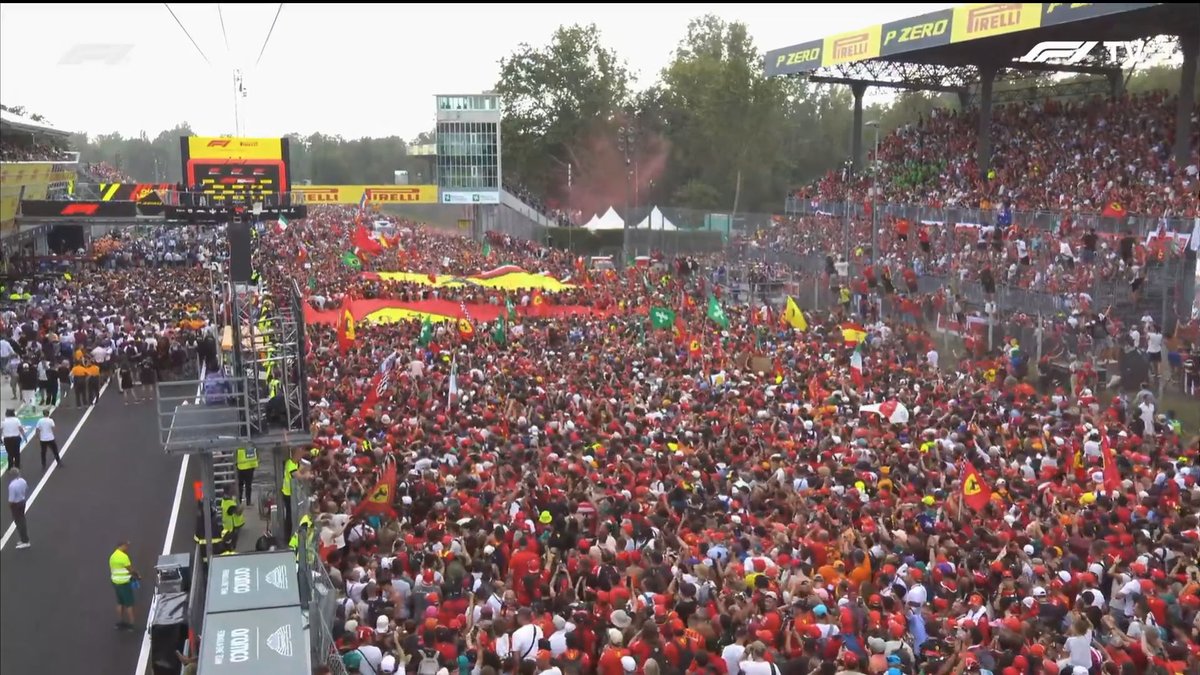 f1speed_indo's tweet photo. Siapa yang cita-citanya nonton langsung F1 di Monza, jadi saksi Ferrari menang di kandang, dan join ke track invasion yang melegenda ini??? https://t.co/sAb9OXcRop