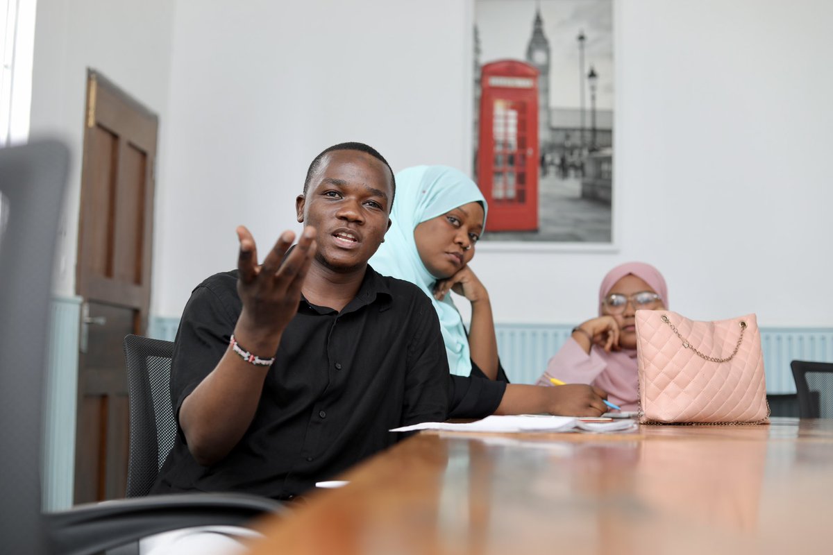 future_cbo's tweet photo. In Session 3 of our leadership training, we explored active listening and the power of non-verbal cues. Participants engaged in a role-play exercise, practicing attentive listening without interruption. Reflecting on the impact, we discussed how these skills elevate leadership. https://t.co/Oqu0RzhU4x