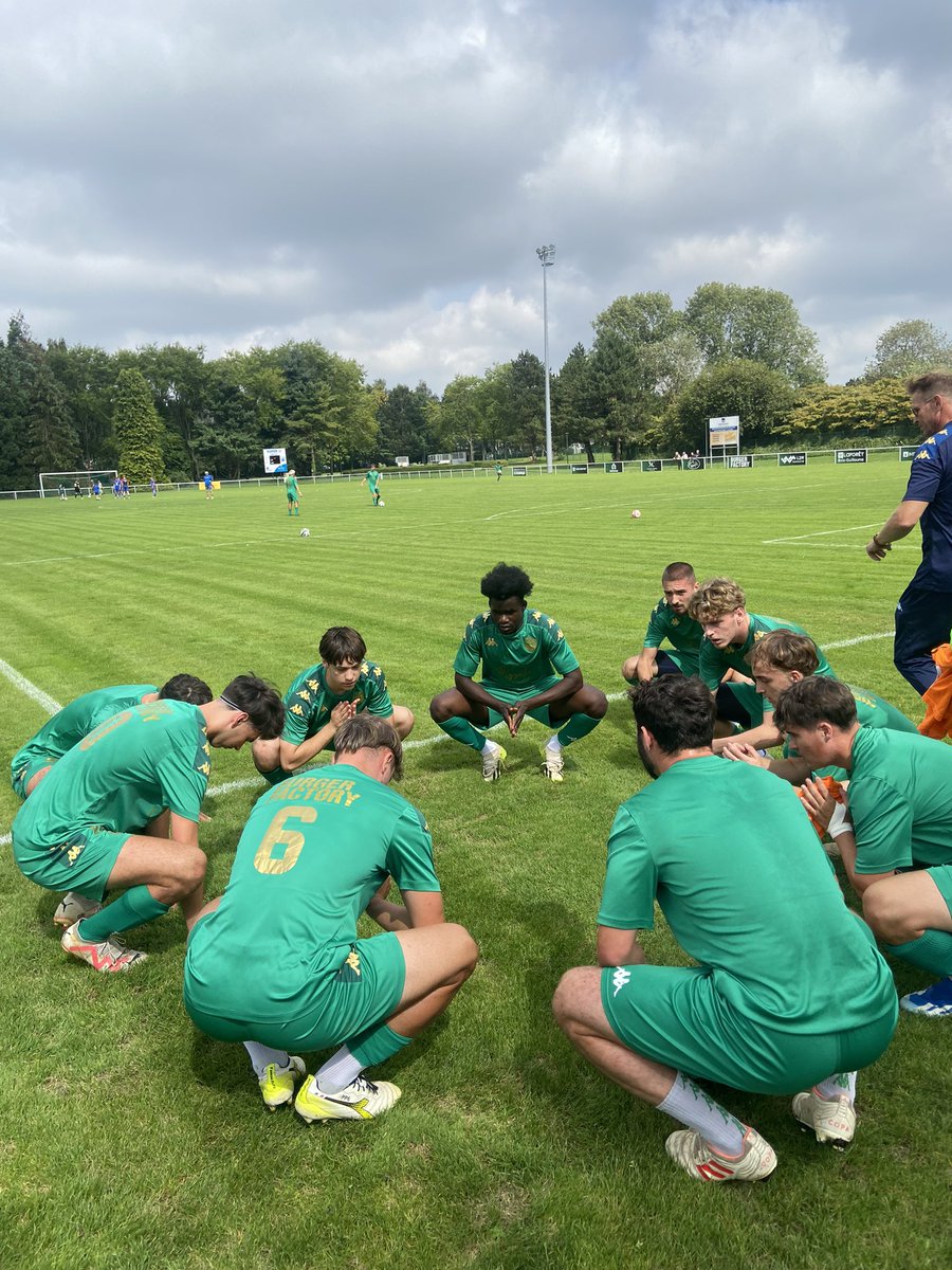 footmultiple's tweet photo. Focus pour poursuivre l’aventure en Coupe de France 💪

Bois-Guillaume (R3), historique club de N2 des années 2000 de la région rouennaise qui entame un nouveau départ cette saison, va défier Foucarmont (R3) avec le rêve d’une épopée 👌 https://t.co/6wTpROy4HM